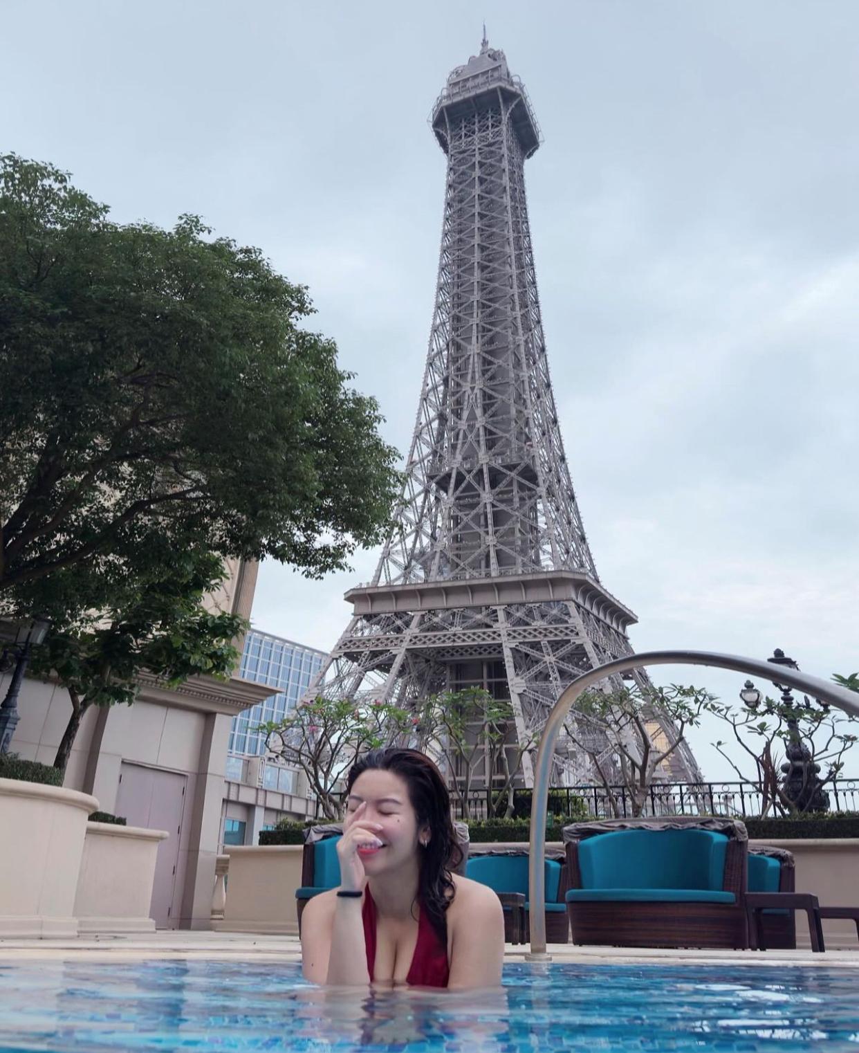 娟姐近日IG大曬「泳衣美照」,獲網民大讚勁有本錢!