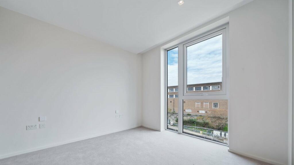 海外樓市|英國租金再破頂 有城市年飆30% 夾租劏房盛行