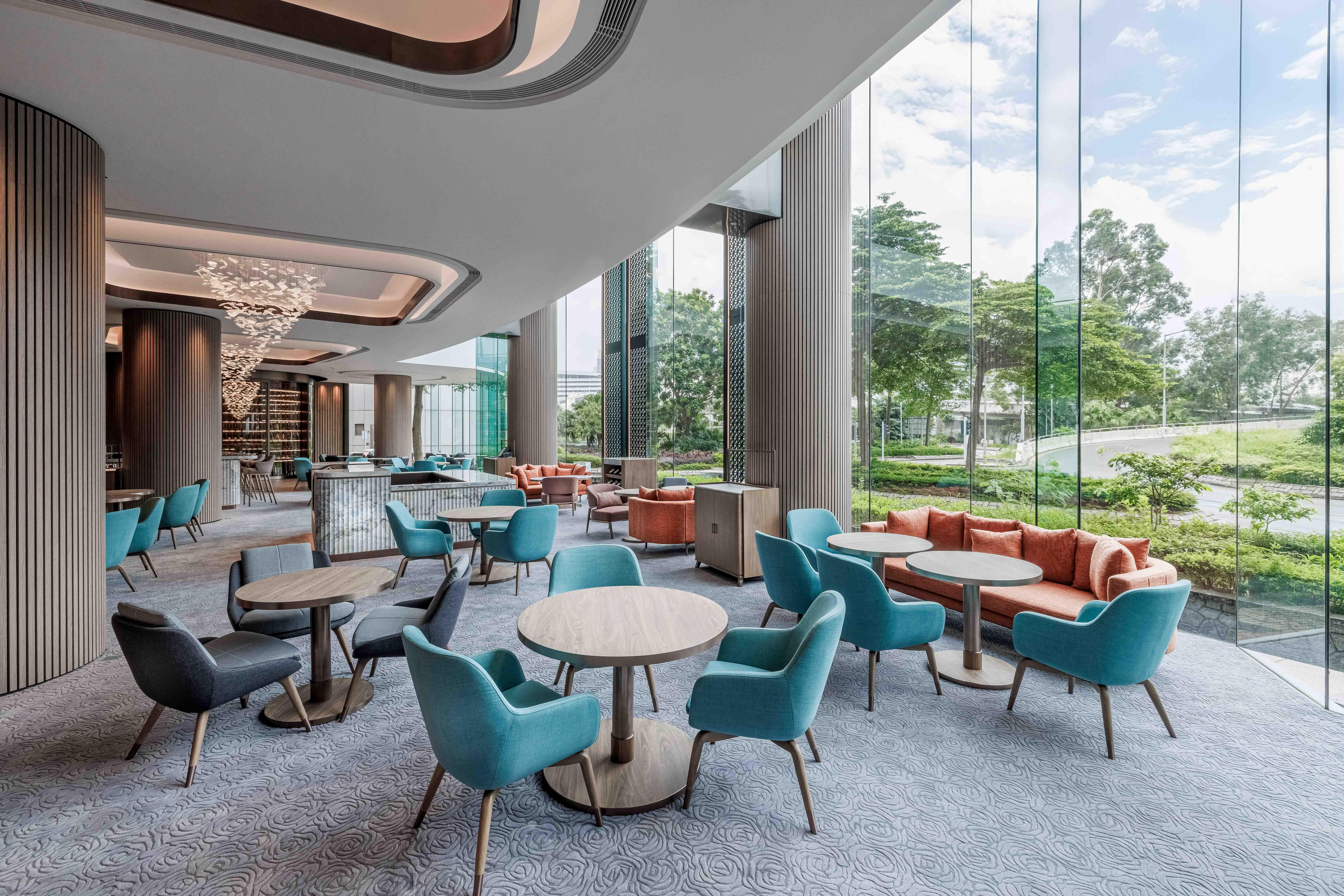 The Lounge經翻新後重開。