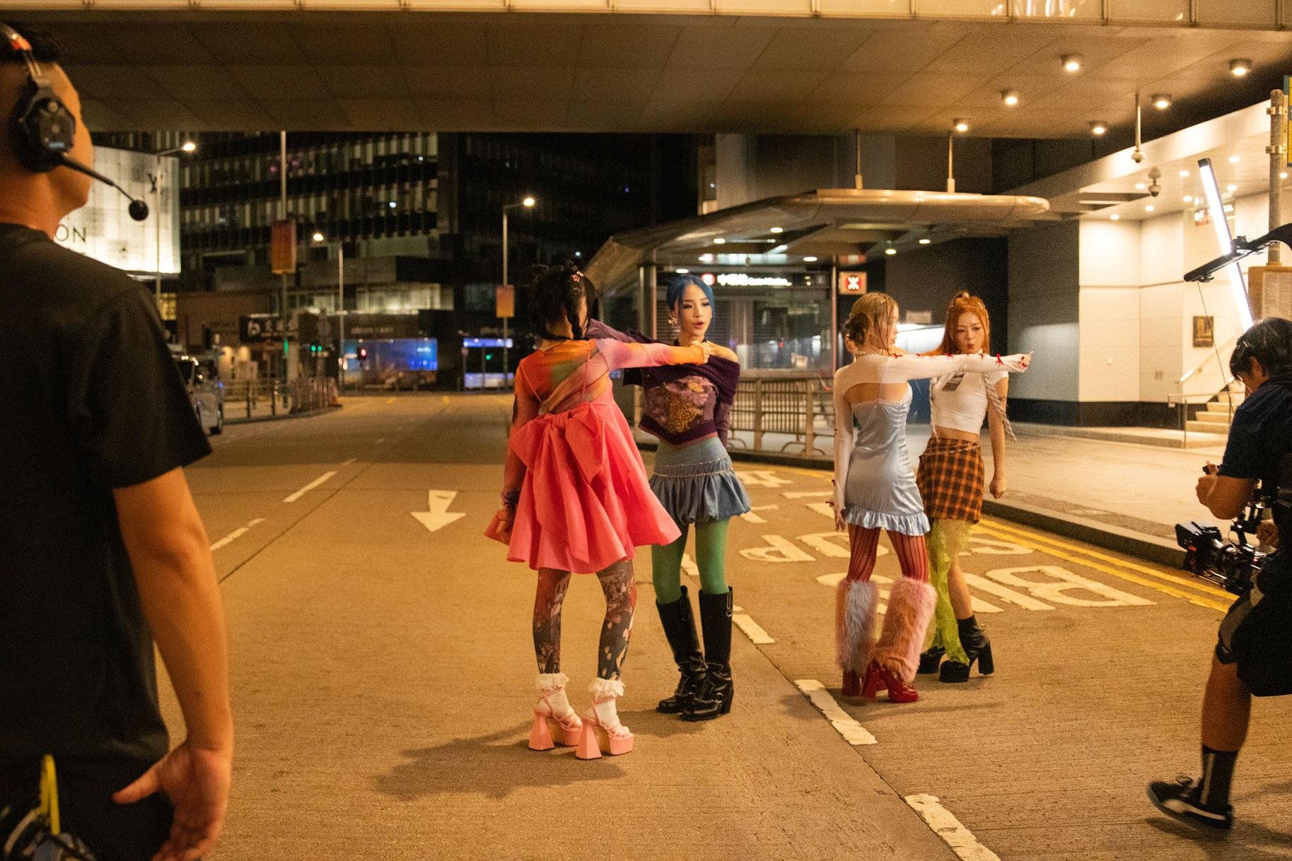 ALL IN於中環拍攝《傳說の黃金時代》MV。