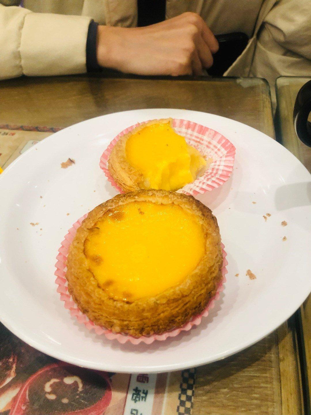 「紅茶冰室」主打港式美食,內地客喜歡其港式情懷,被譽為「小紅書名店」。