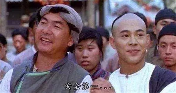 元奎一手提拔李連杰,其後更隨對方到荷李活發展。