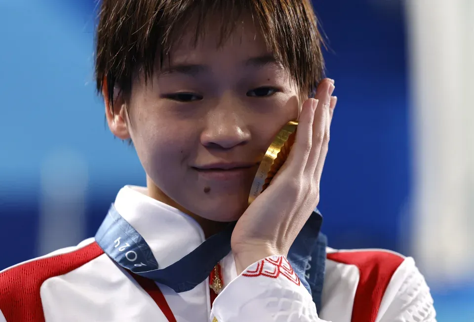 全紅嬋被內地記者高姿態評「瘋瘋癲癲、像白癡」 網友怒轟:你算哪根蔥?