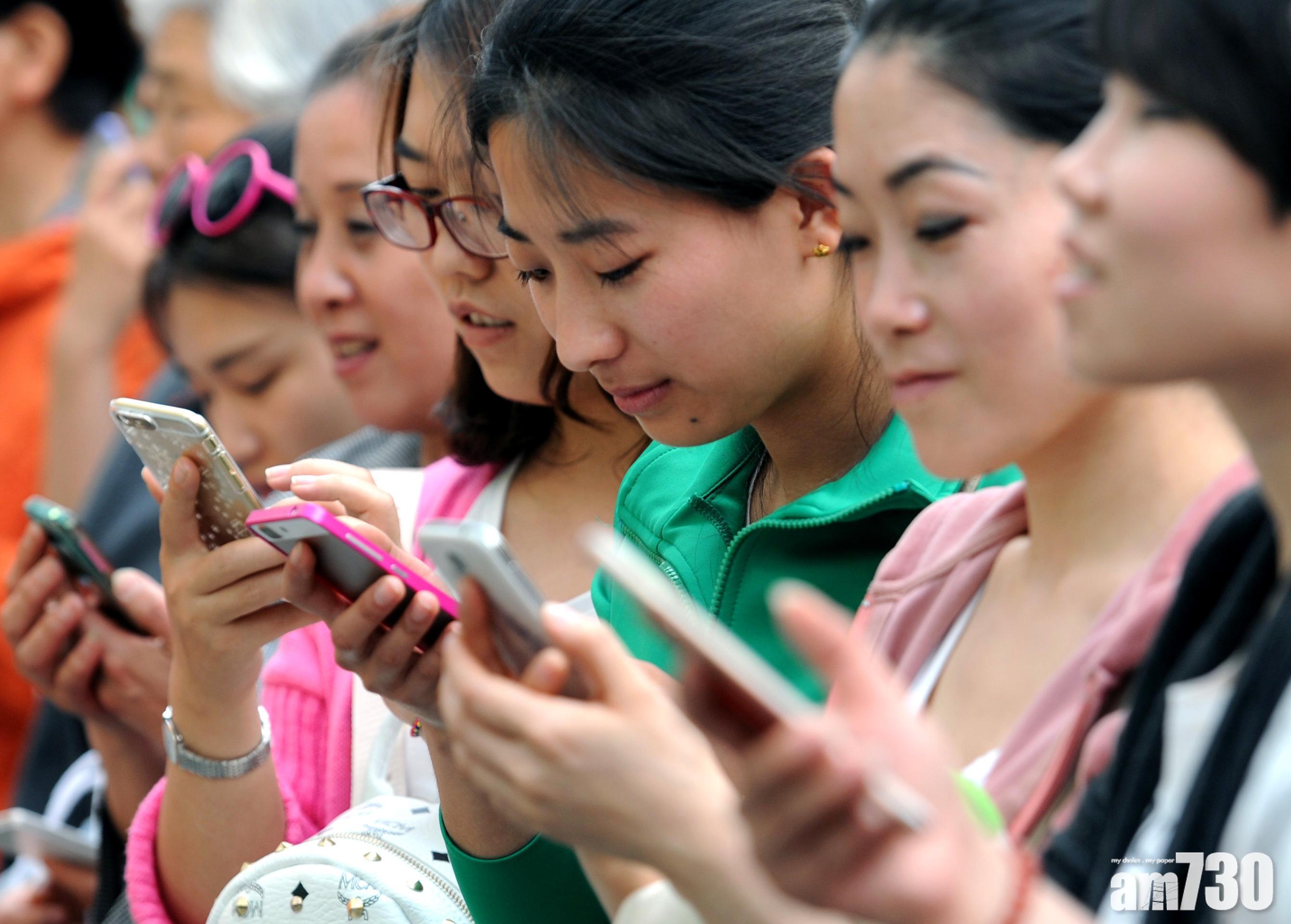 內地近年樓市調整,經濟發展「內捲」,青年就業困難情況嚴重。(資料圖片)