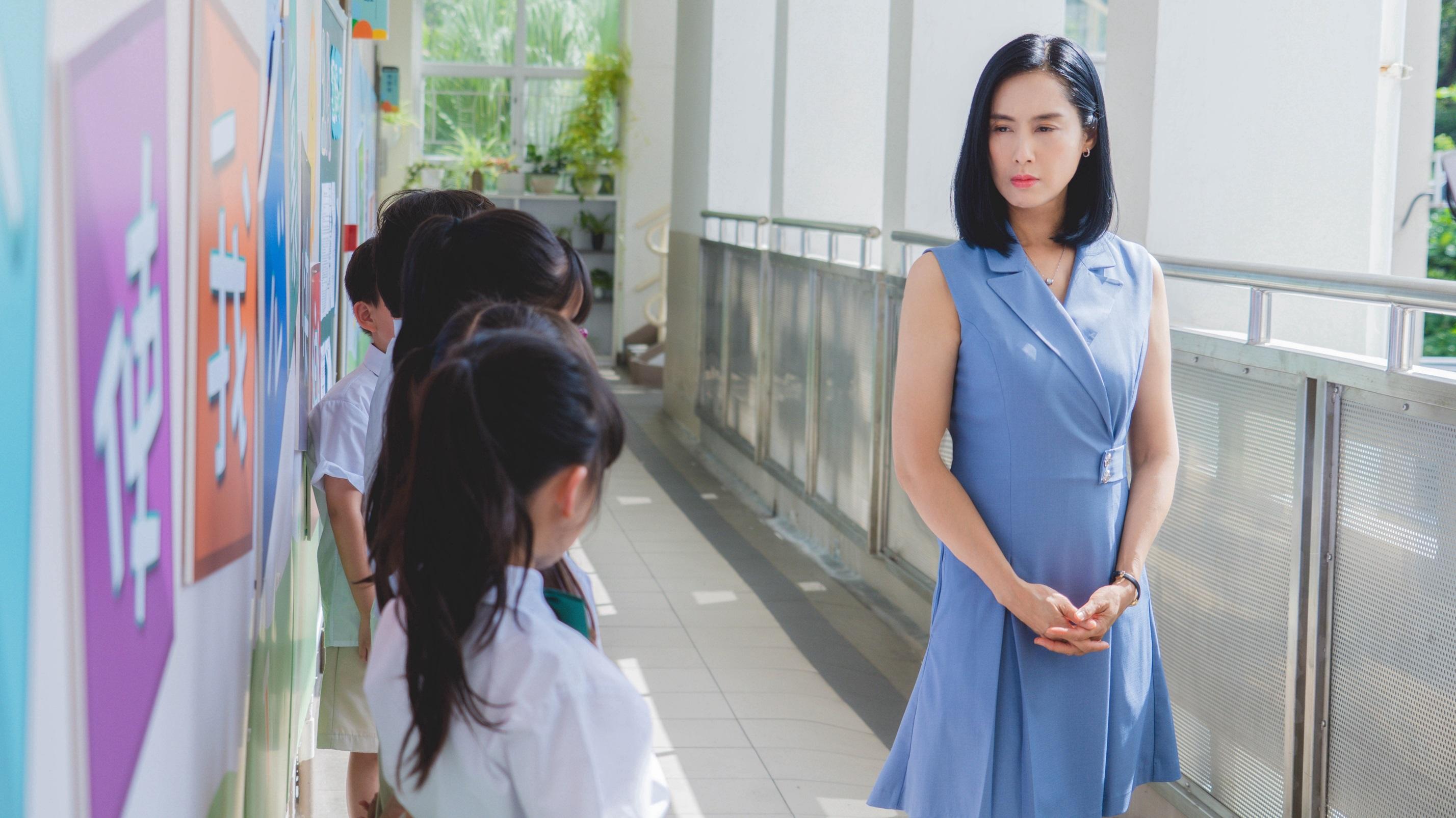 朱茵為投入《反起跑線聯盟2》的角色,戲裡戲外保持強大氣場。