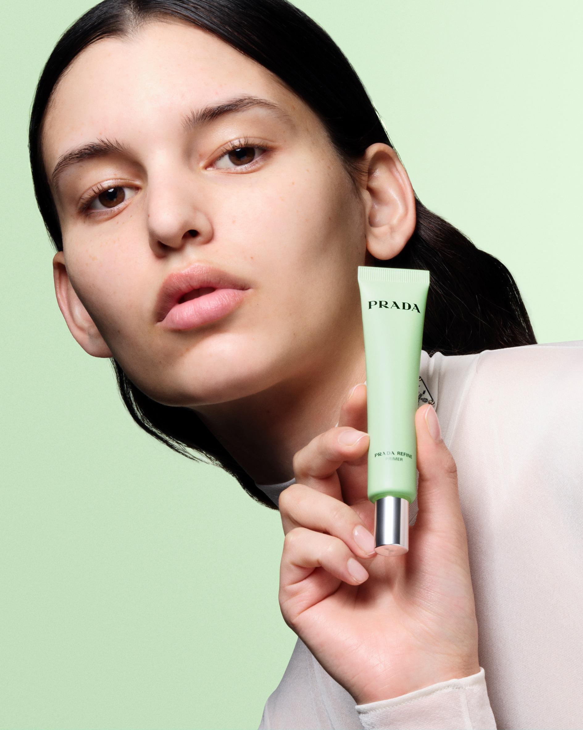 Refine柔霧修護妝前底霜 $585 / 30ml