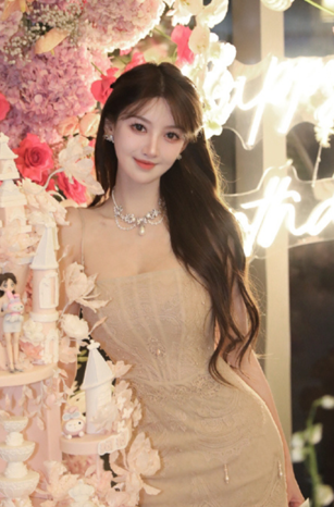 Angelababy現身香港政協活動 黃曉明拖新歡七夕約會登熱搜