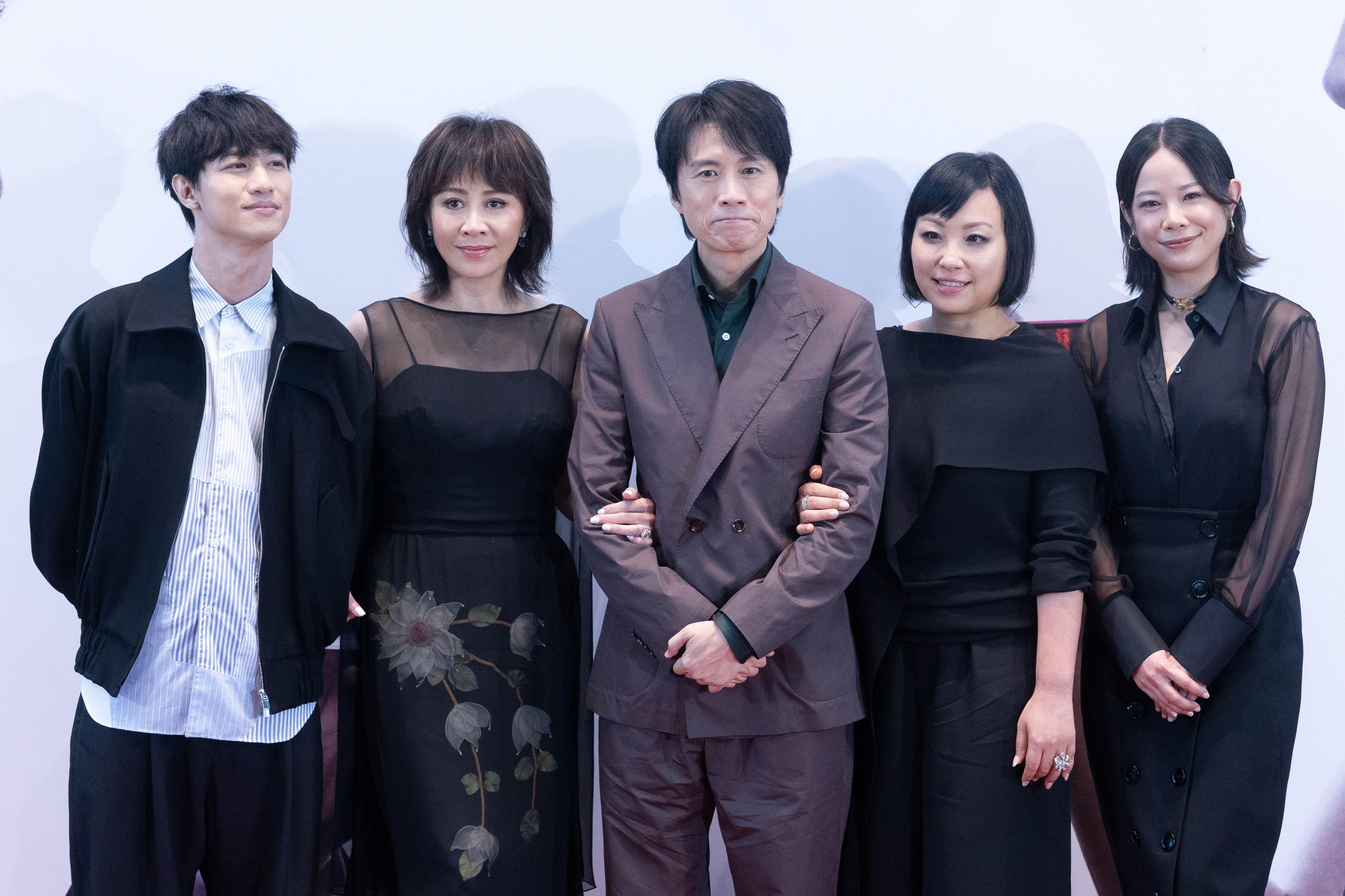 舞台劇香港式離婚記者會 黃子華 劉嘉玲