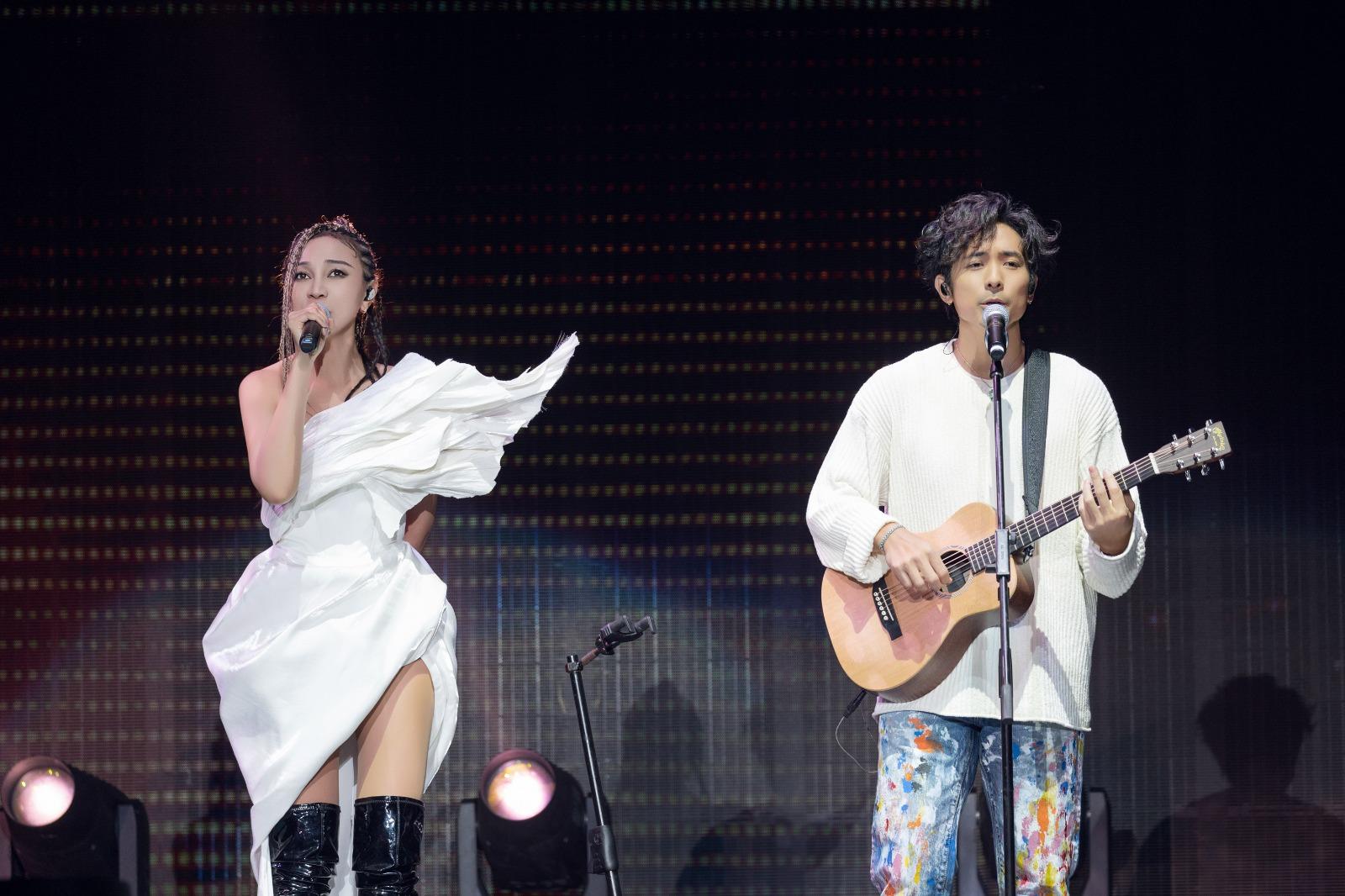 AGA邀請到相識超過10年的好友Alex林德信擔任嘉賓。