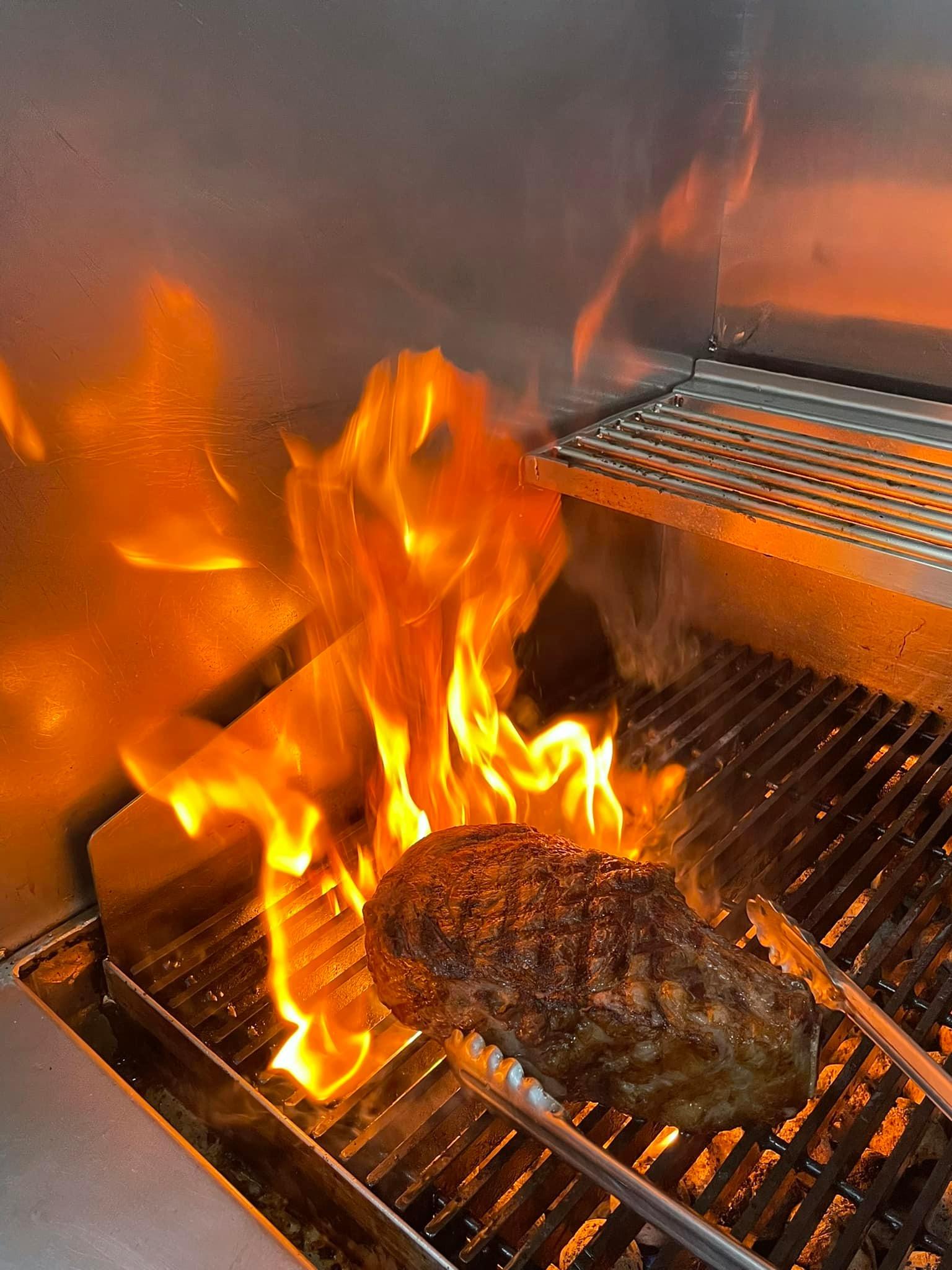 其招牌菜花膠扒遠近馳名,還有斧頭扒等。(Nebraska fb圖)