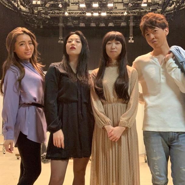 諧星元木敦士扮木村拓哉,曾跟三位女諧星化身木村一家。