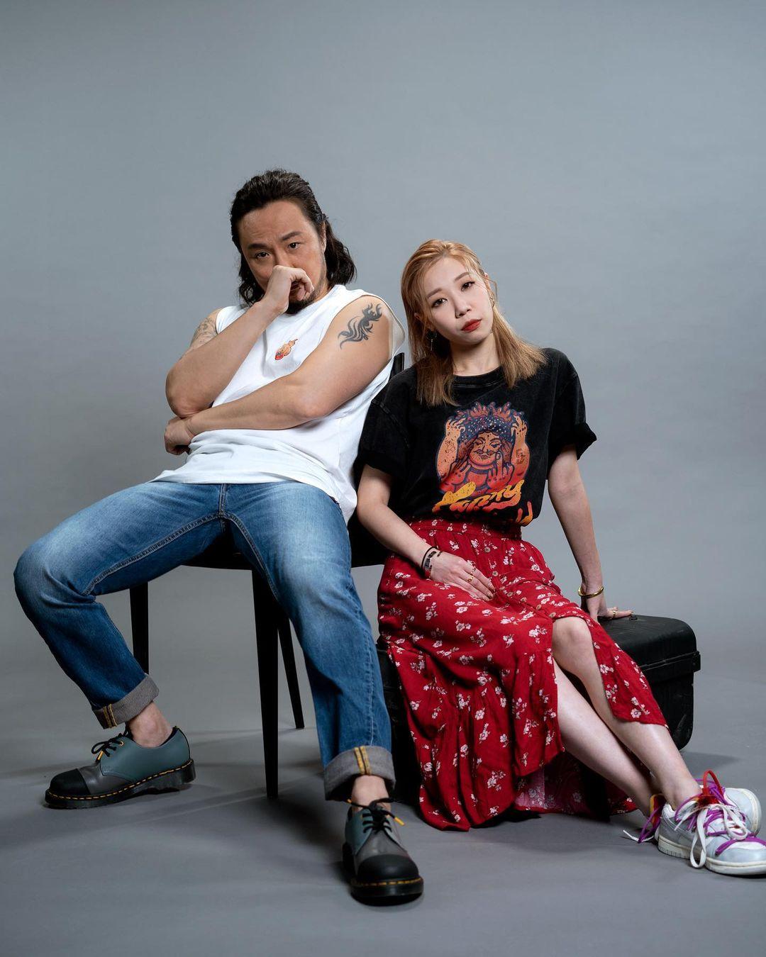 鄭中基跟湘湘一齊拍住影硬照做模特兒。