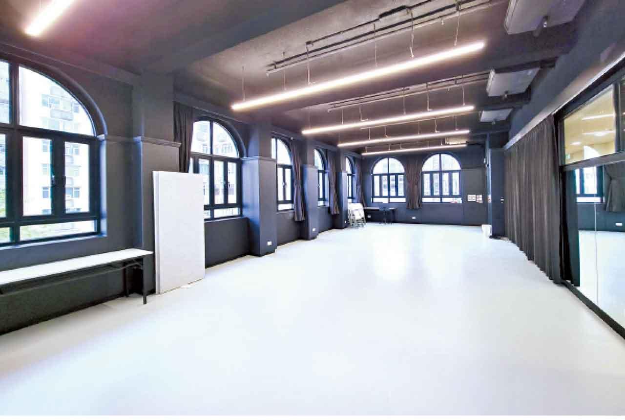 香港話劇團教育中心