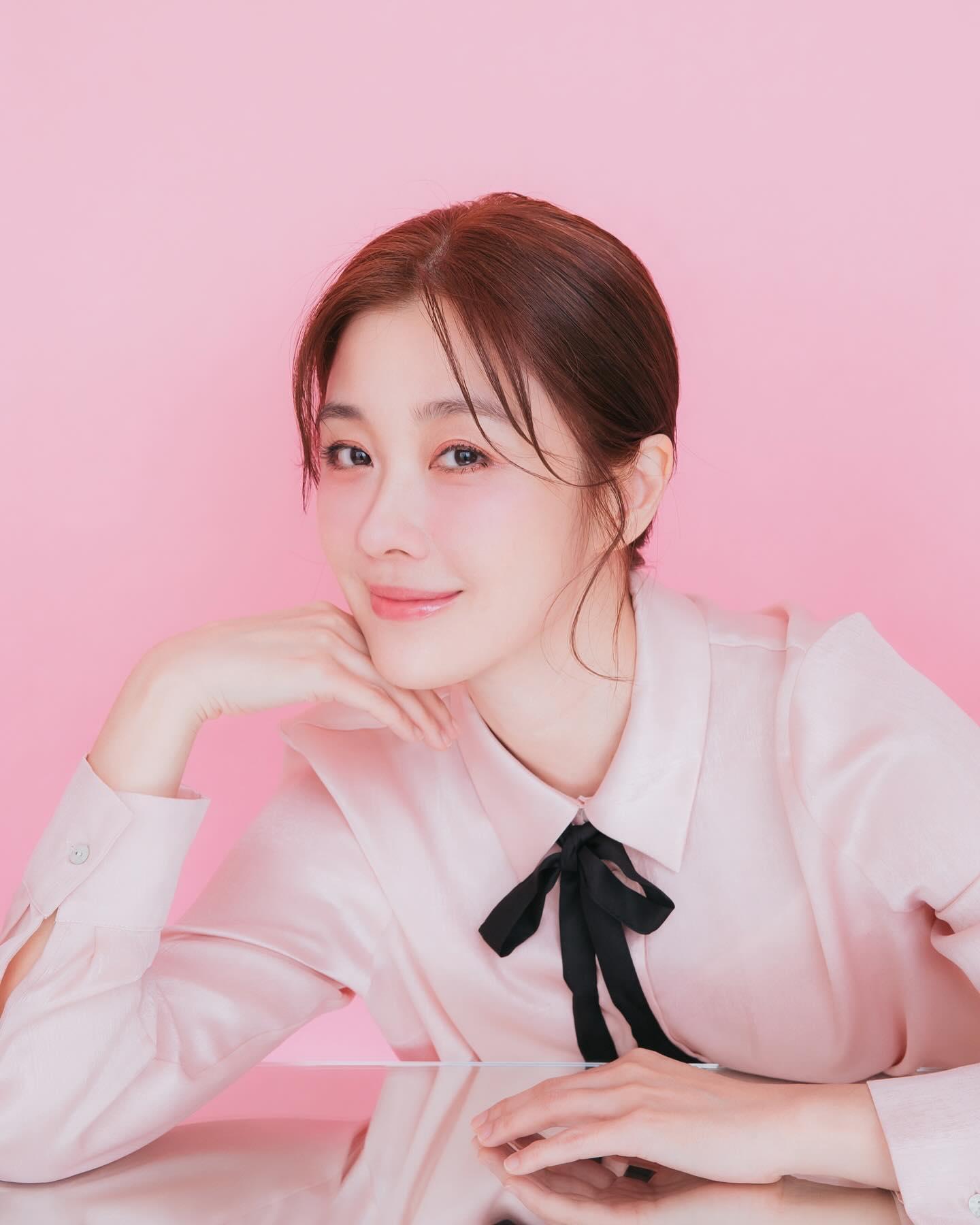 李維維32年前曾與郭富城拍廣告,現在成為「凍齡女神」。(李維維FB)