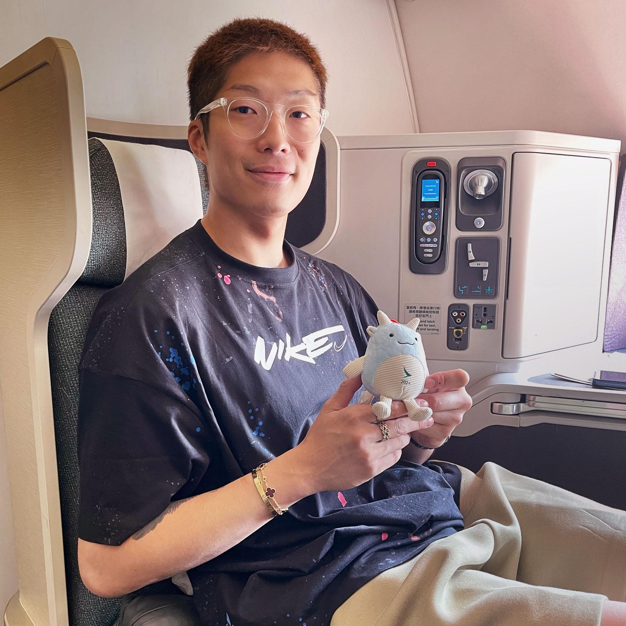 國泰航空在社交平台宣布為慶祝驕人成績,為所有在巴黎奧運及殘奧會的得獎香港運動員,送贈一年無限次商務艙機票或一百萬飛行里數。(國泰航空fb)