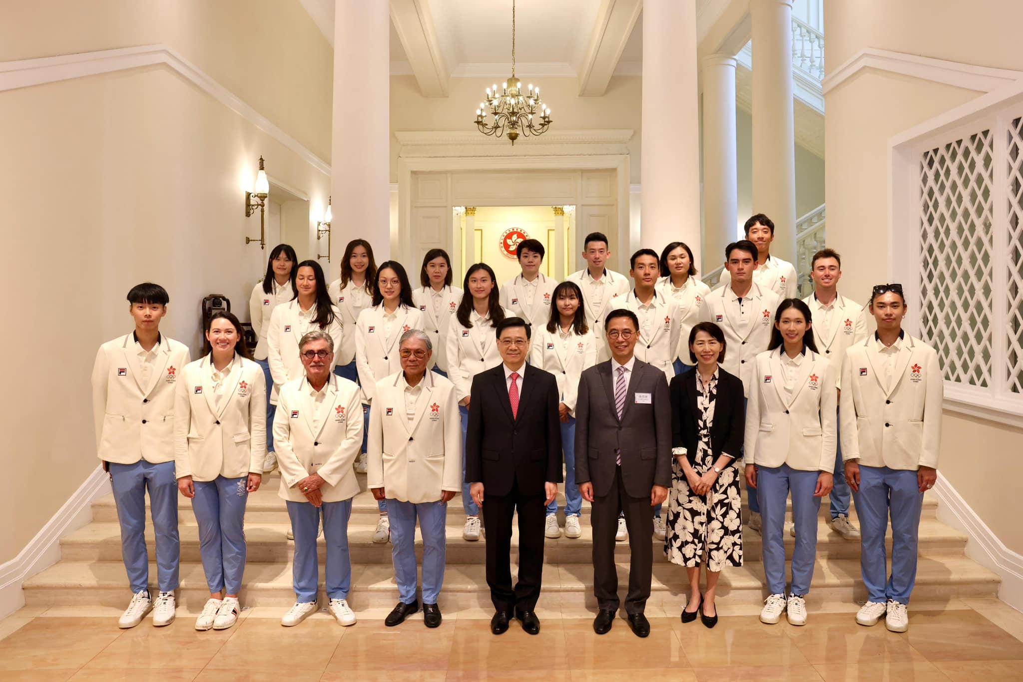 李家超在禮賓府宴請代表團。(李家超fb)