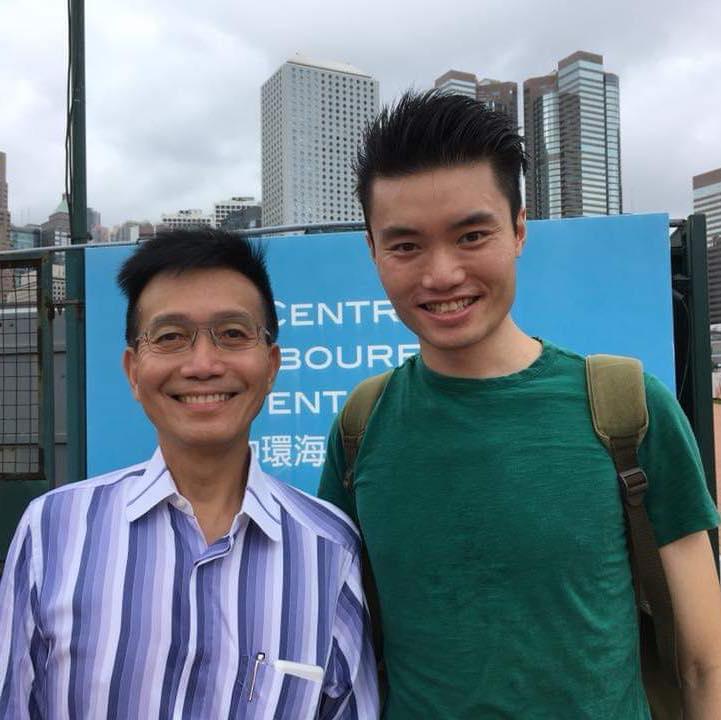 Pokémon GO香港隊前領隊張樂行(右)分享,指去年獲黎青龍(左)贊助一萬元讓鄭業楷團隊到日本參賽。(English Lesson for Freedom FB)