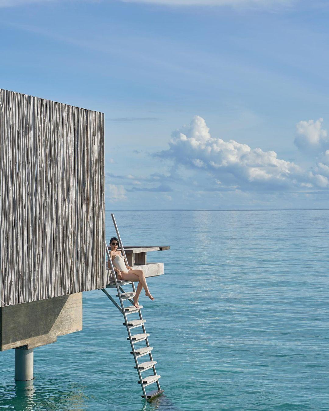 胡杏兒大晒水著照。