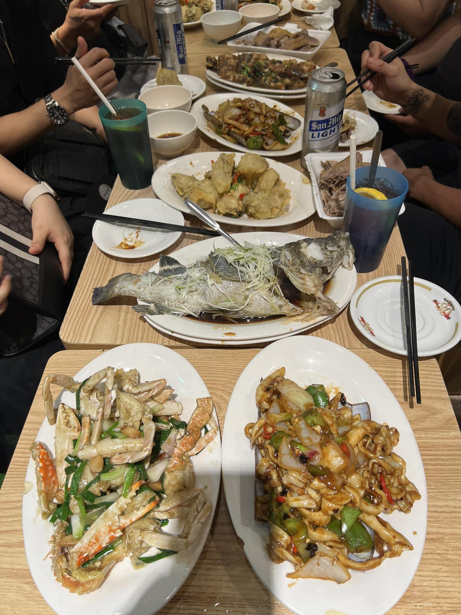 基隆茶餐廳的盆菜。(基隆茶餐廳FB)