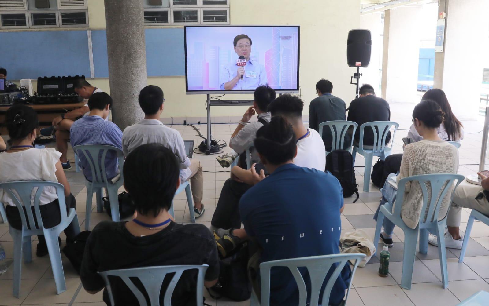 李家超出席第二場諮詢會。