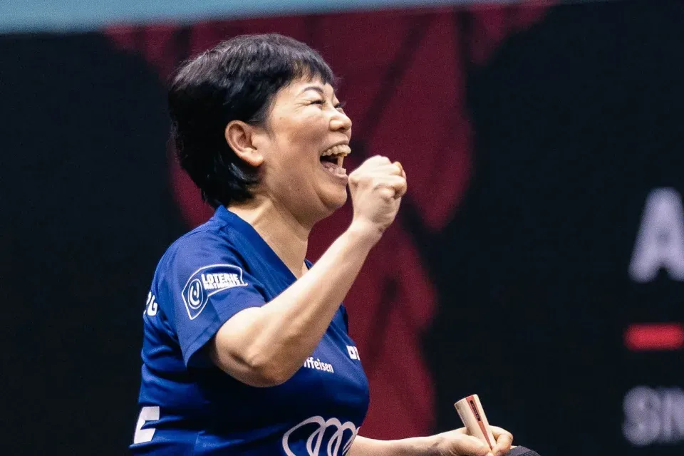 「乒壇嫲嫲」倪夏蓮都玩小紅書 同老公瘋狂放閃 個仔撞樣霍啟剛