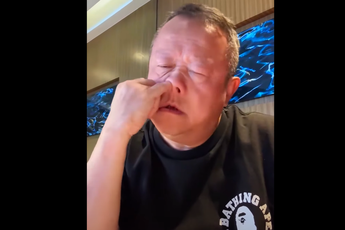 掌門人「撩鼻屎」拍片都肯!