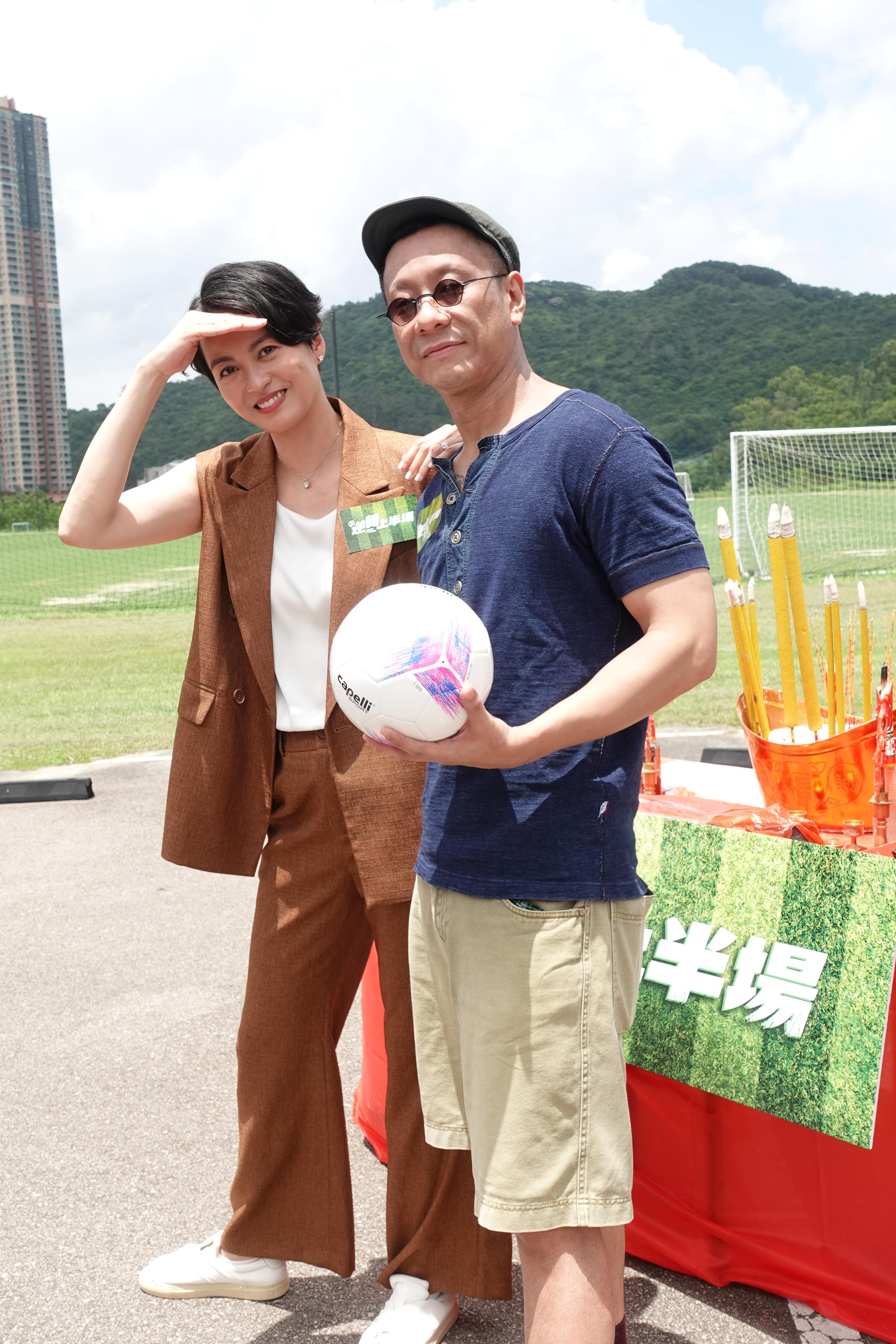 梁詠琪與好戲之人朱栢康合作大鬥演技。