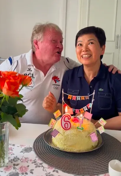 「乒壇嫲嫲」倪夏蓮都玩小紅書 同老公瘋狂放閃 個仔撞樣霍啟剛