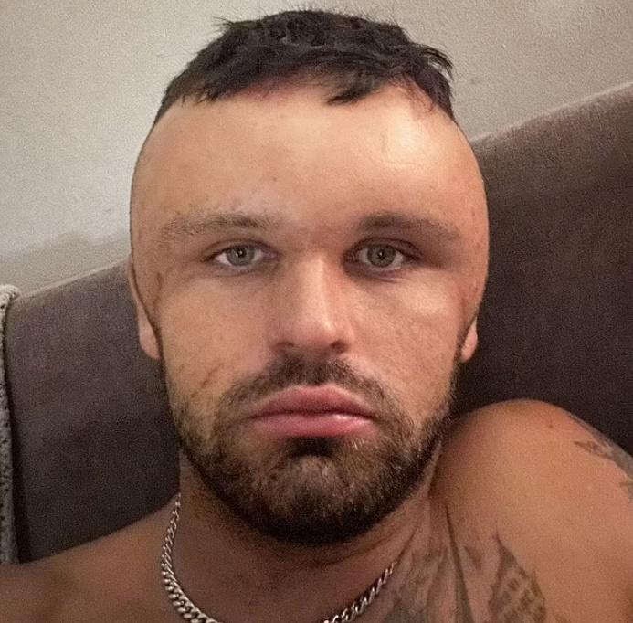 Ryan自嘲如Megamind,一個大氣球,就連他的女友都被嚇得不敢望他。(網上圖片)