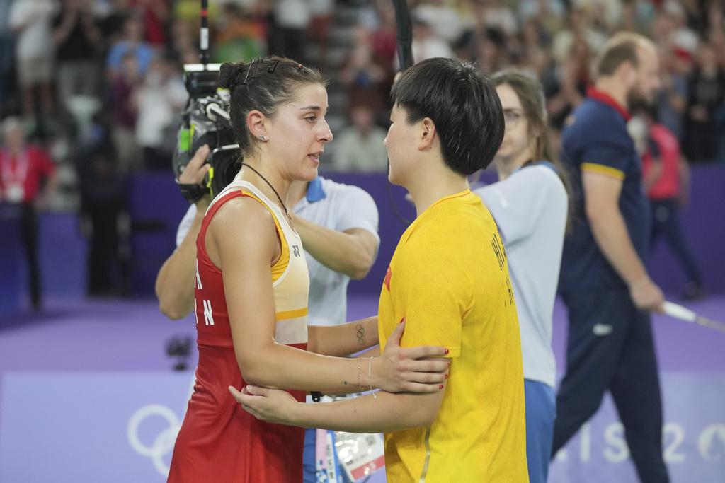 巴黎奧運|馬蓮(Carolina Marin)IG感謝何冰嬌的暖心舉動。(美聯社)