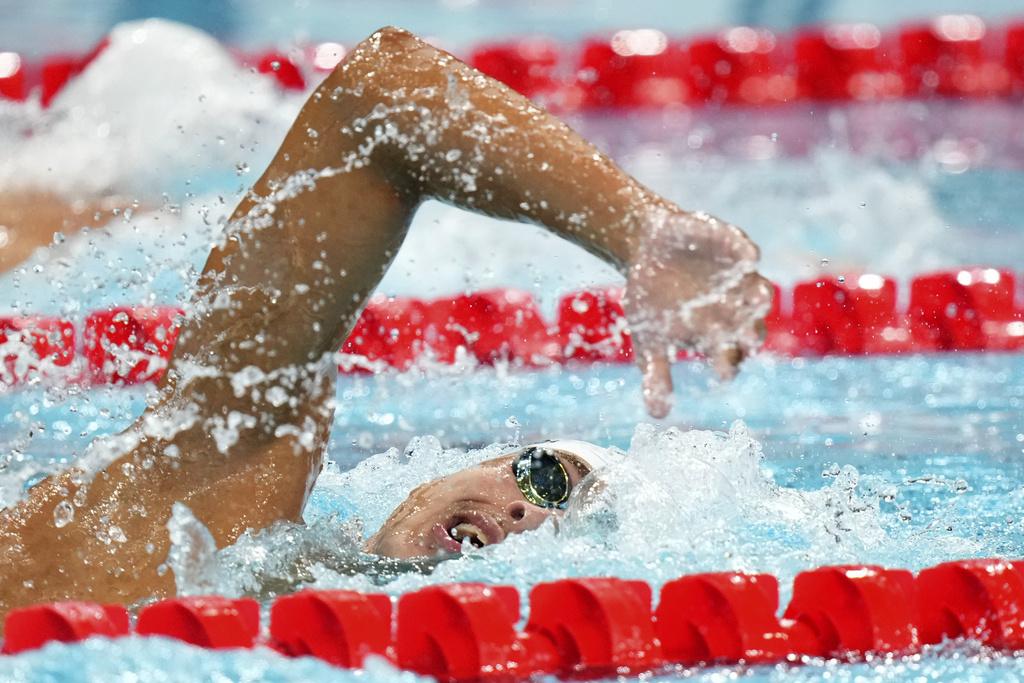 美澳兩國在巴黎奧運游泳場上競爭激烈。(美聯社)