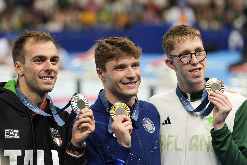 美澳兩國在巴黎奧運游泳場上競爭激烈。(美聯社)