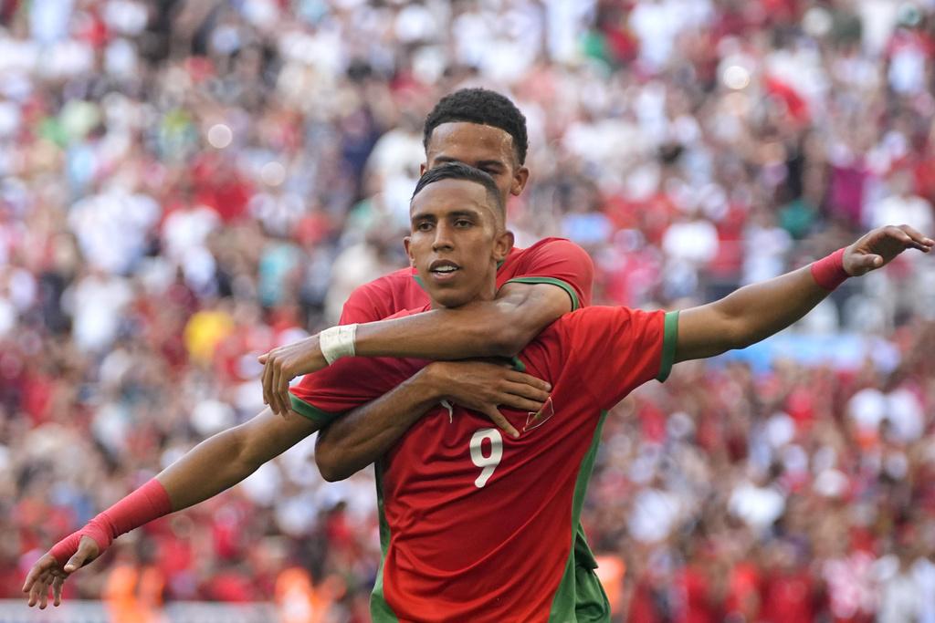 西班牙憑著效力巴塞隆拿的費明盧比斯一入球一助攻,反勝摩洛哥晉身決賽。(美聯社)