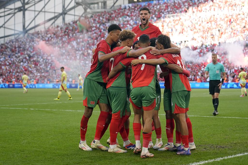 西班牙憑著效力巴塞隆拿的費明盧比斯一入球一助攻,反勝摩洛哥晉身決賽。(美聯社)