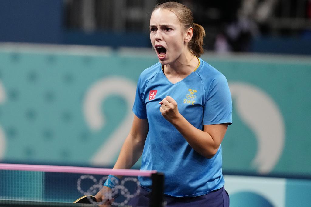 朱成竹及杜凱琹於第二、三局單打賽事,都在大好機會下不敵對手。(美聯社)