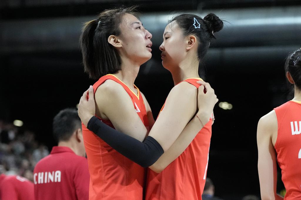 中國女排苦戰5局不敵土耳其,八強止步。(美聯社)