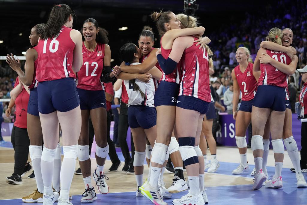 巴西女排在四強賽中打足5局,可惜不敵美國隊。(美聯社)
