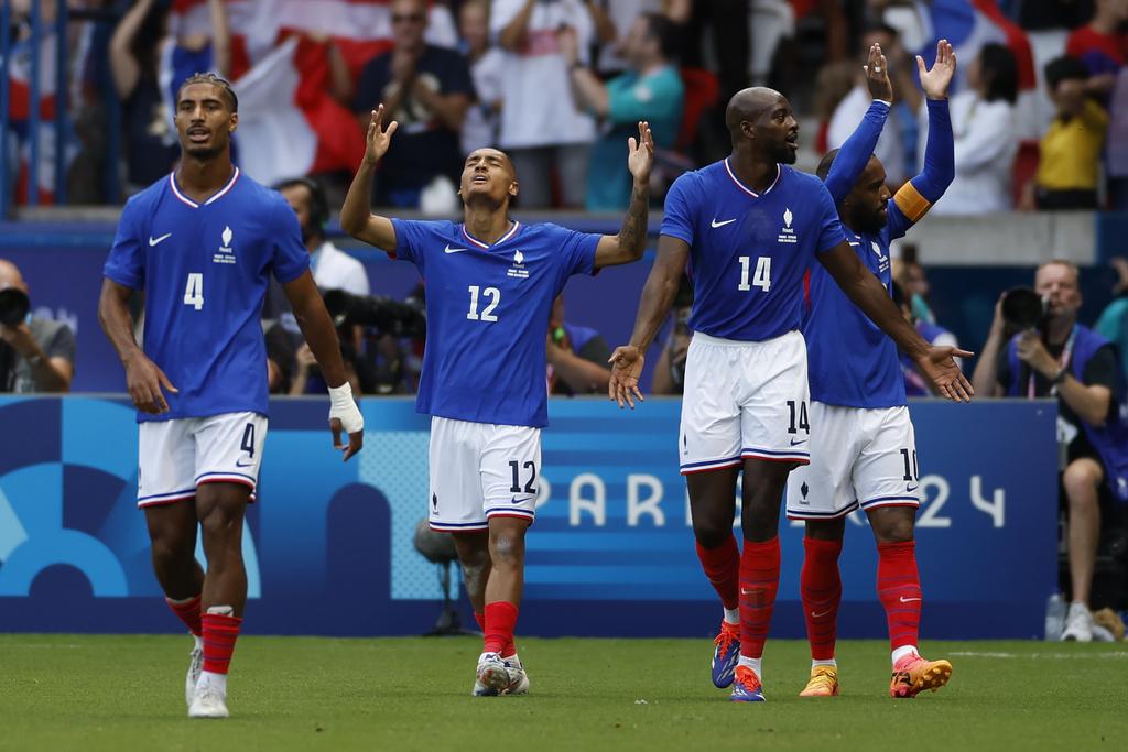 兩隊開賽鬥得激烈,米洛特與費明盧比斯早段的入球令兩軍打成1:1平手。(美聯社)