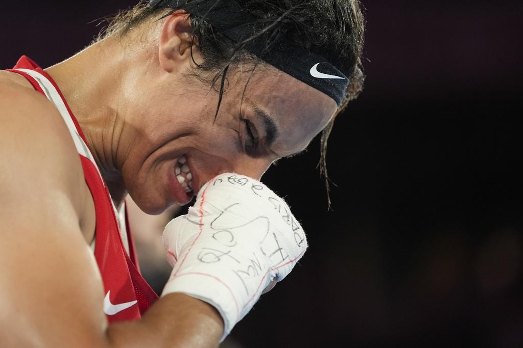 克莉芙在女子66公斤級決賽中,以壓倒性的5:0擊敗中國選手楊柳。(美聯社)