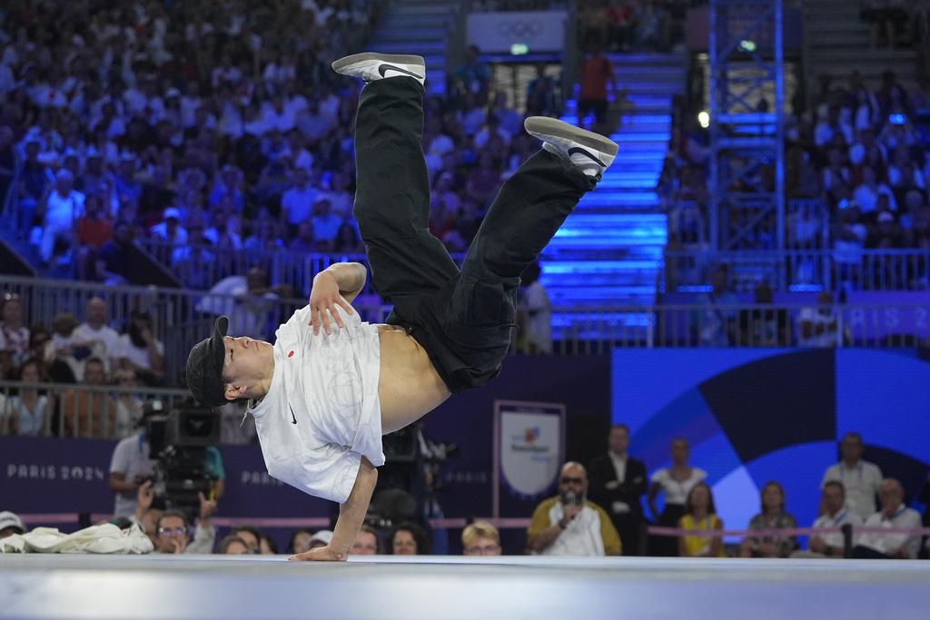 霹靂舞暫未被列入2028年洛杉磯奧運的比賽項目中,今屆奧運比賽可謂機會難逢。(美聯社)