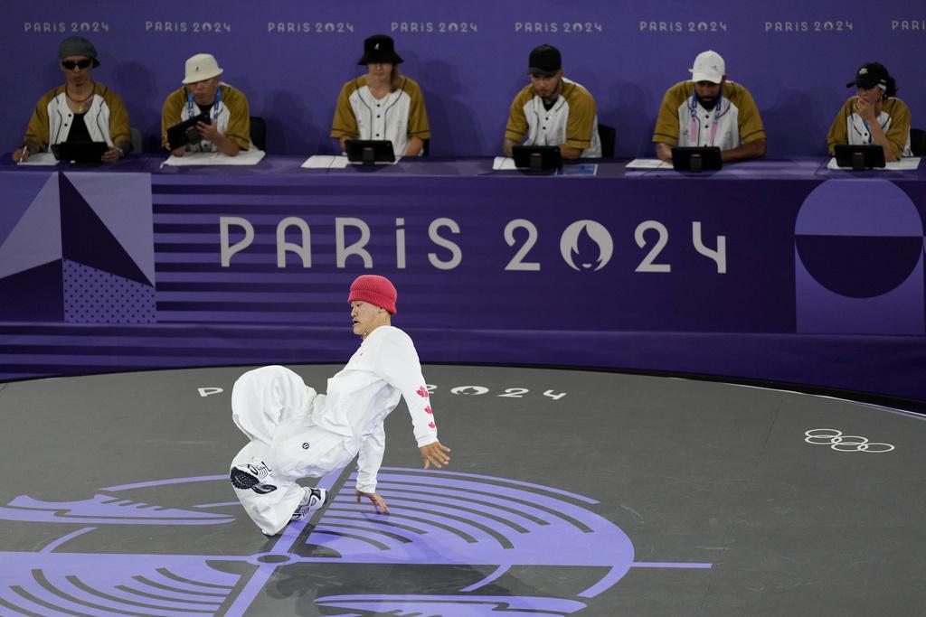 菲臘在決賽三個回合中,都展現出超卓的舞蹈動作和對音樂的敏銳感。(美聯社)