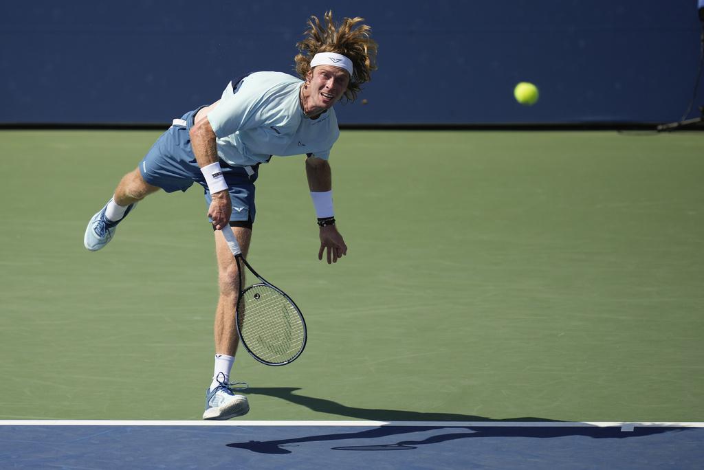 魯布列夫在美網次圈苦戰5盤反勝。(美聯社)