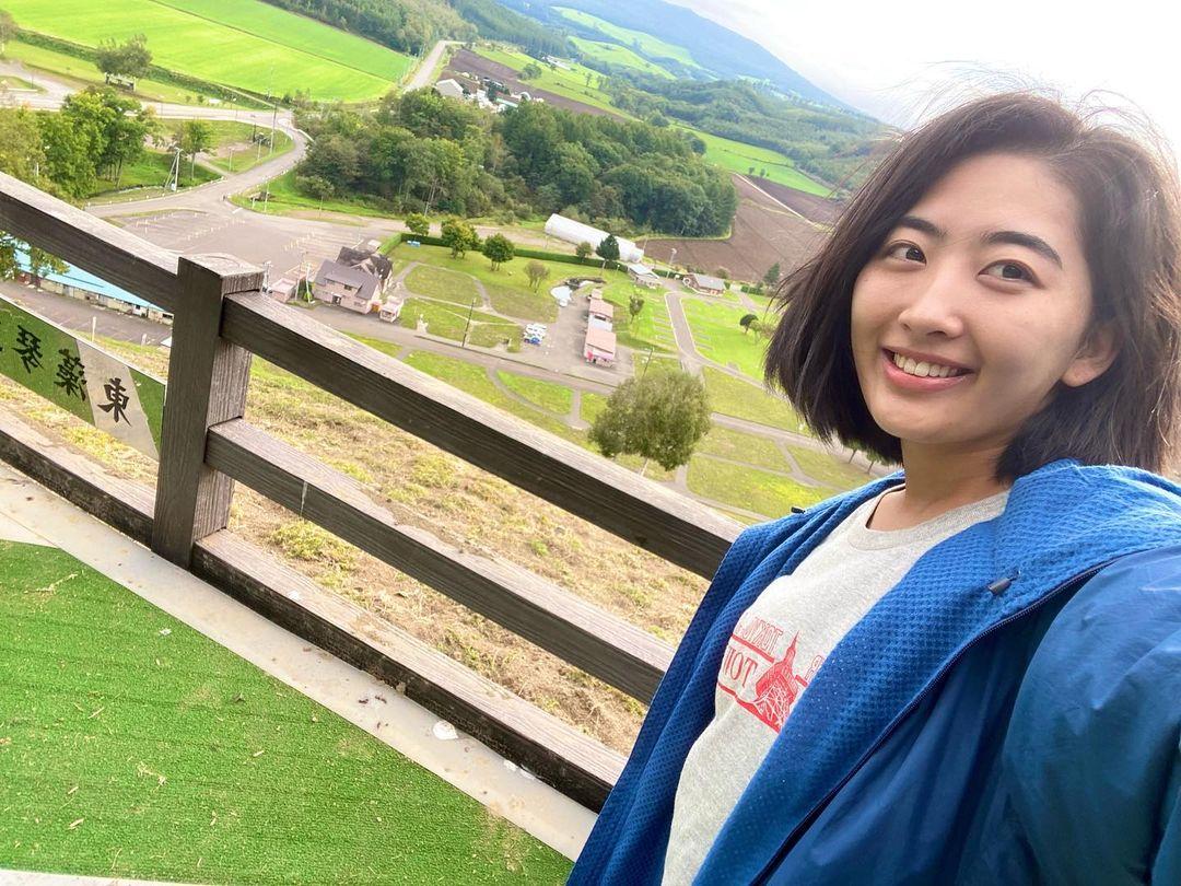 松本花林懷孕而與東出昌大奉子成婚。(松本花林IG資料圖片)