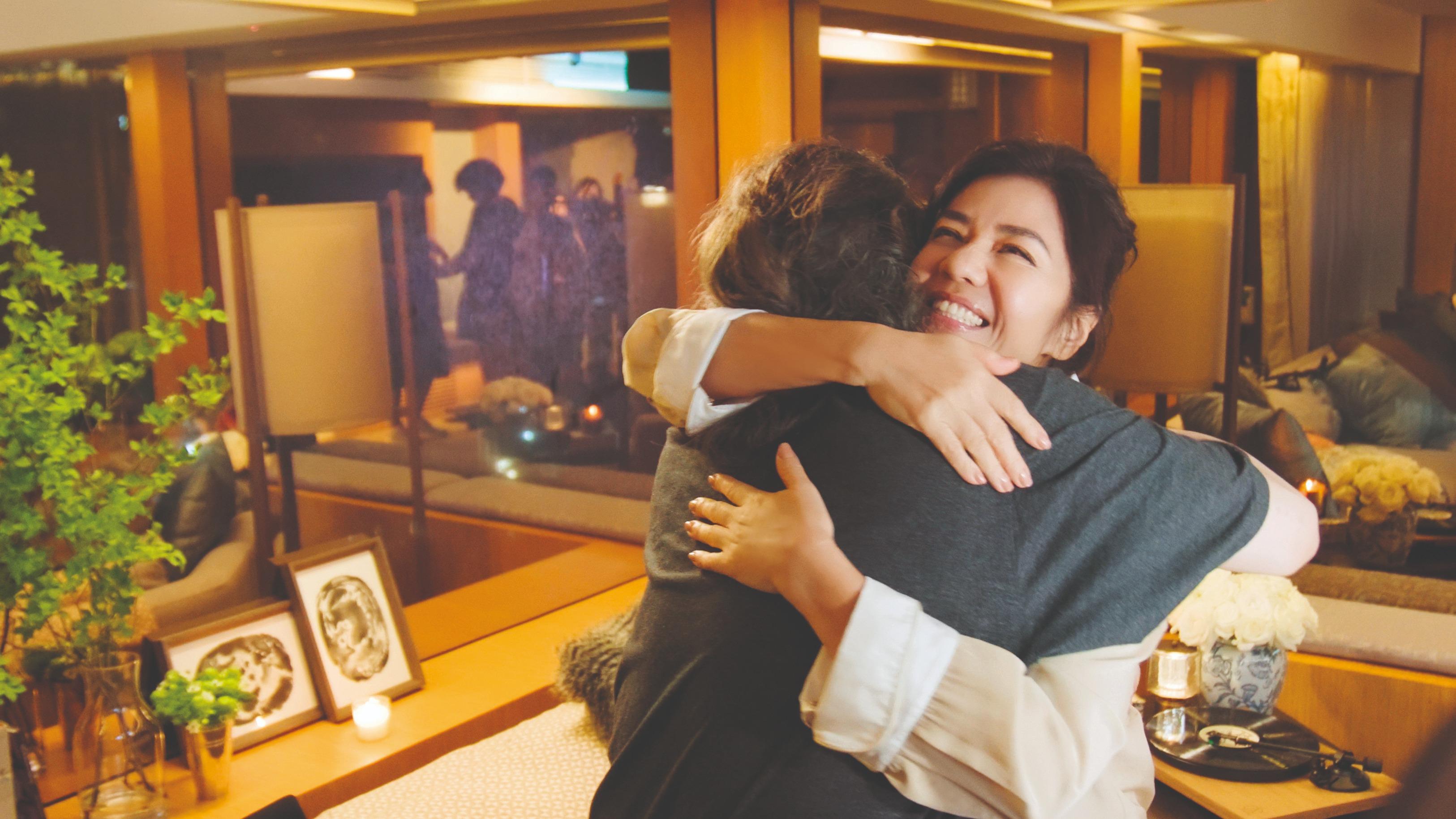 岩井俊二掌鏡為紅姑拍美髮廣告 張叔平加持設計造型