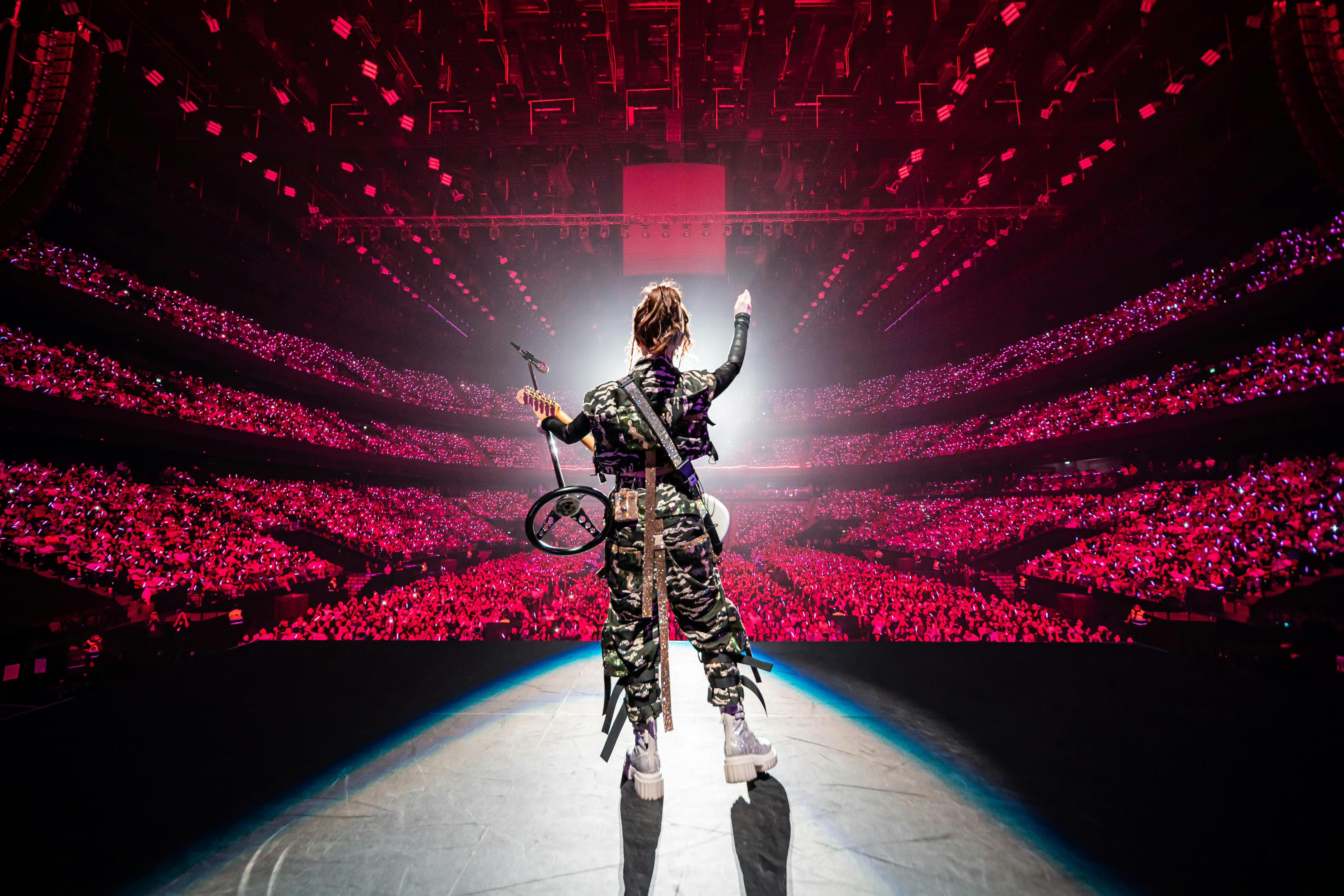 鄧紫棋(G.E.M.)世界巡唱《I AM GLORIA》澳門站開鑼,首次移師室內場地,於銀河綜藝館舉行。