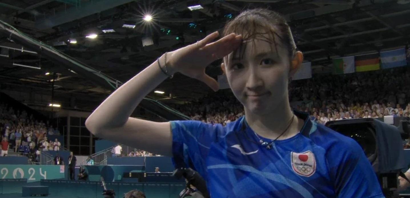 早田希娜奧運期間常向攝影機做動作。(網上圖片)