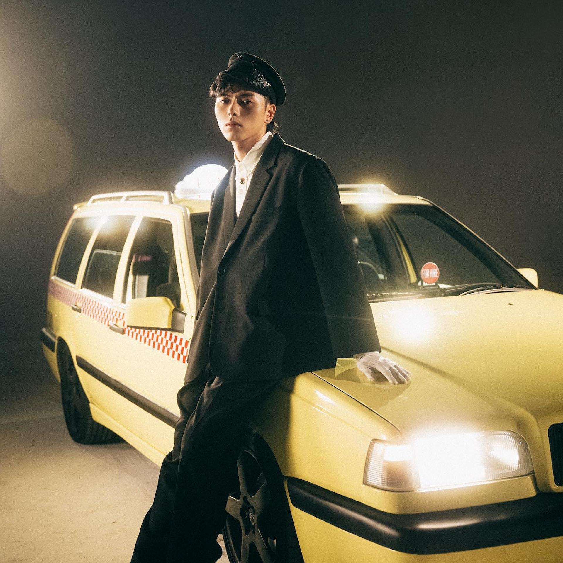 193拍《越州公路193》時出動自己的私伙車。