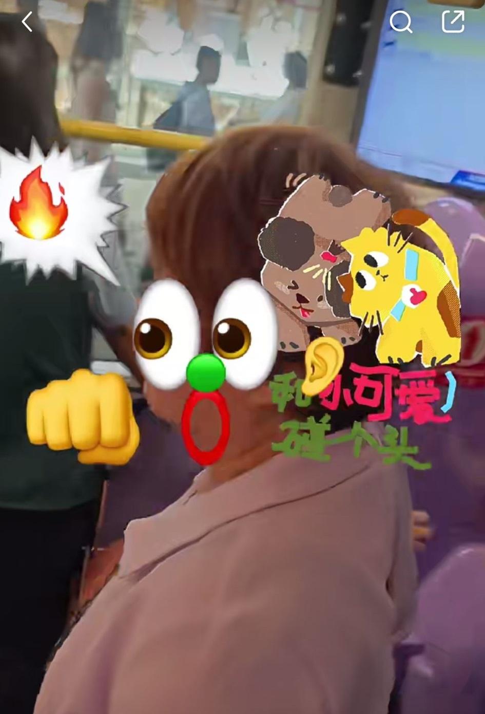 網上熱話|大媽之後落車。(小紅書影片截圖)