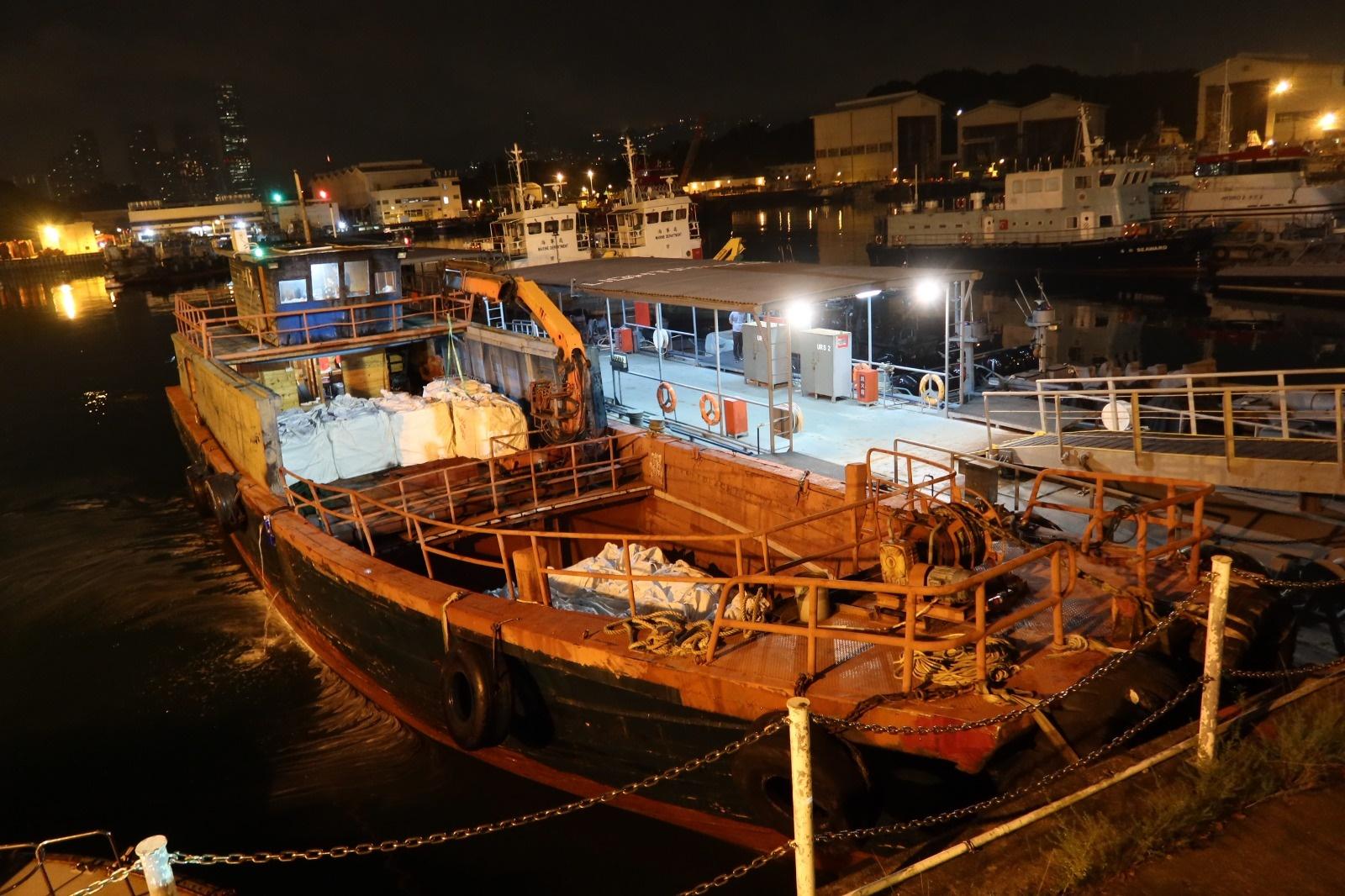 行動中檢獲32公噸走私牛內臟。