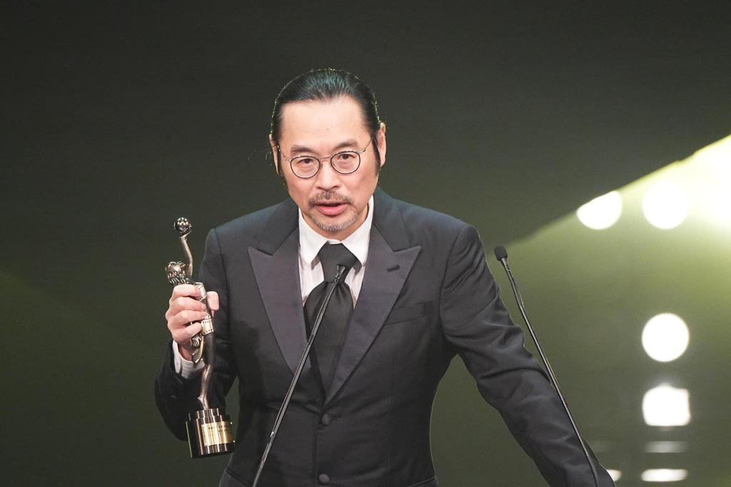 華富邨山環水抱的格局,被視為風水寶地,屋邨名人輩出,憑《大隻佬》、《神探》和《神探大戰》三奪香港電影金像獎最佳編劇的韋家輝也都是在華富邨孕育成長。(圖片來源:香港電影金像獎fb專頁)